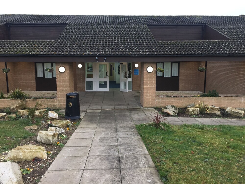 Days Inn by Wyndham Sutton Scotney South