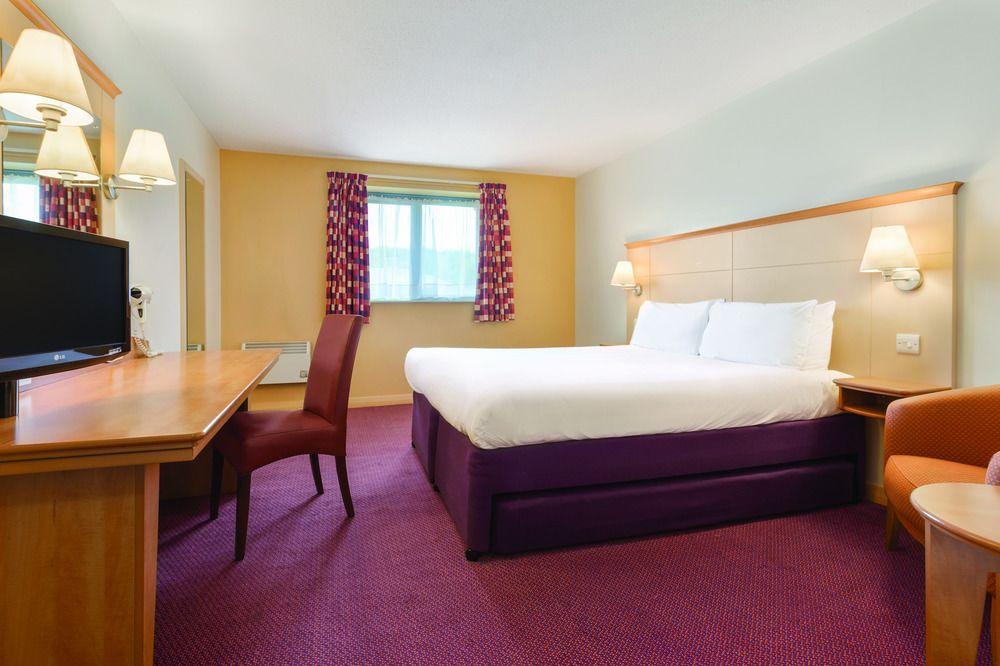 Days Inn by Wyndham Winchester M3