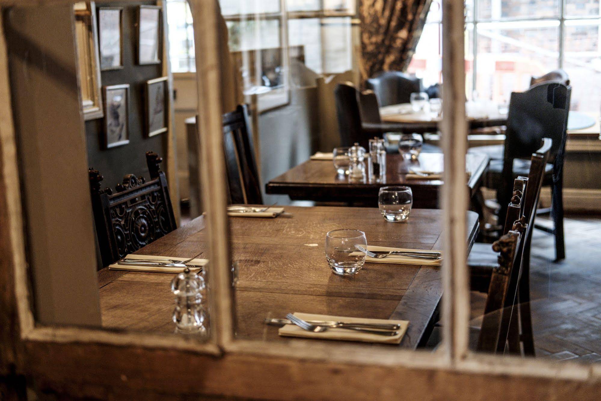 The Wykeham Arms