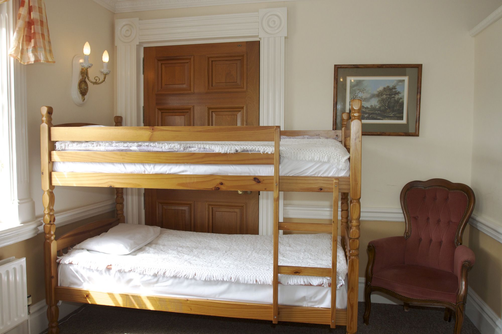 Elme Halll Hotel