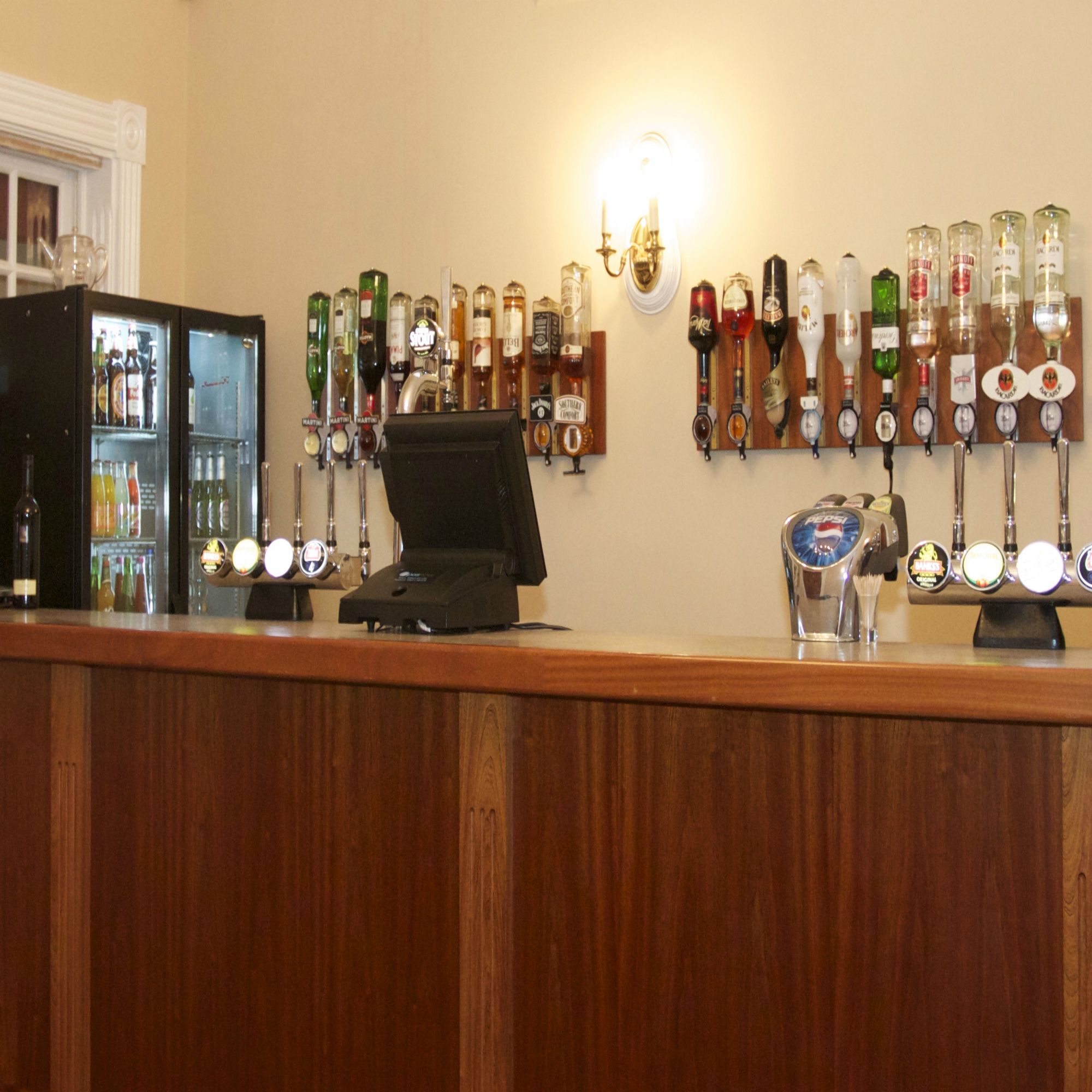 Elme Halll Hotel