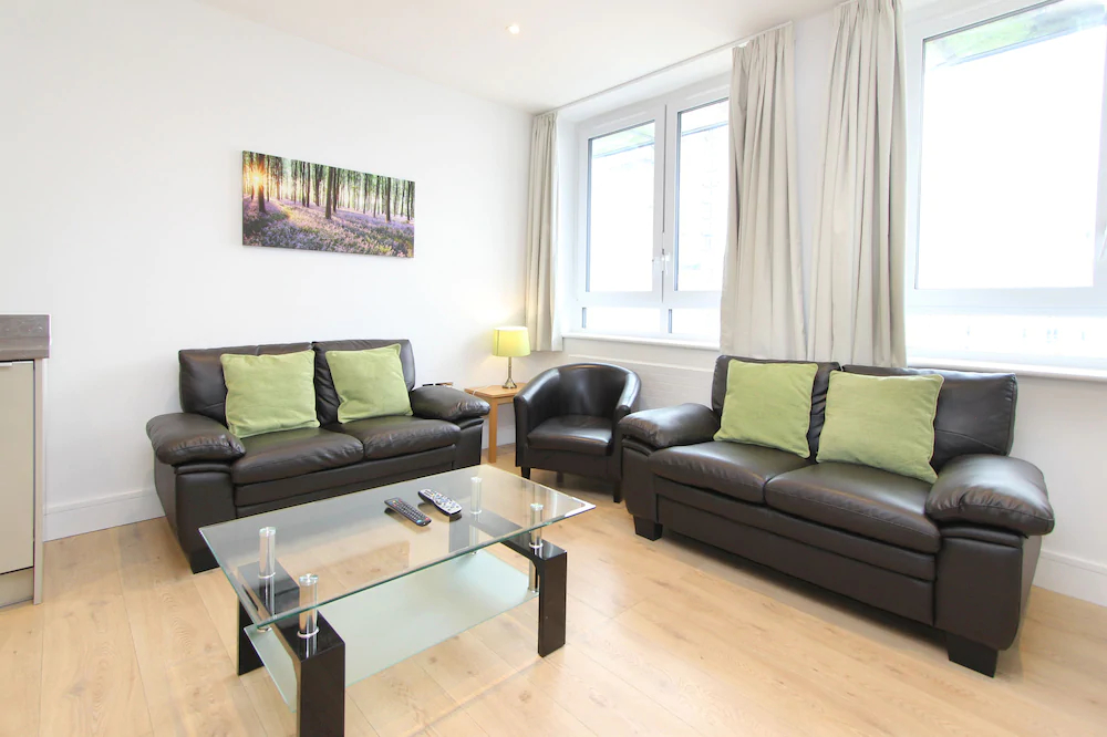 Ringside Apartments