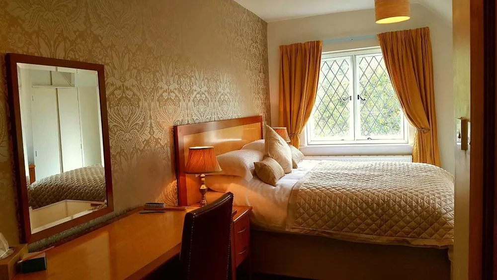 Sadlers Guest House