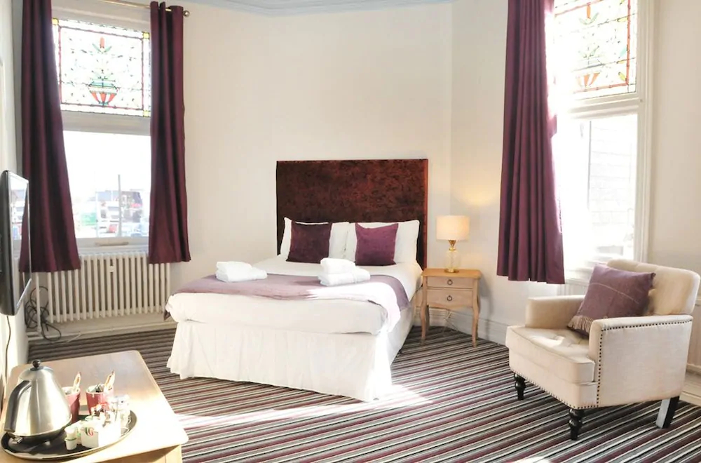 Royal Hotel