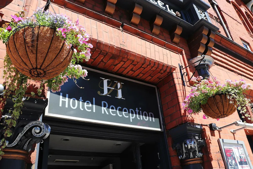 Royal Hotel