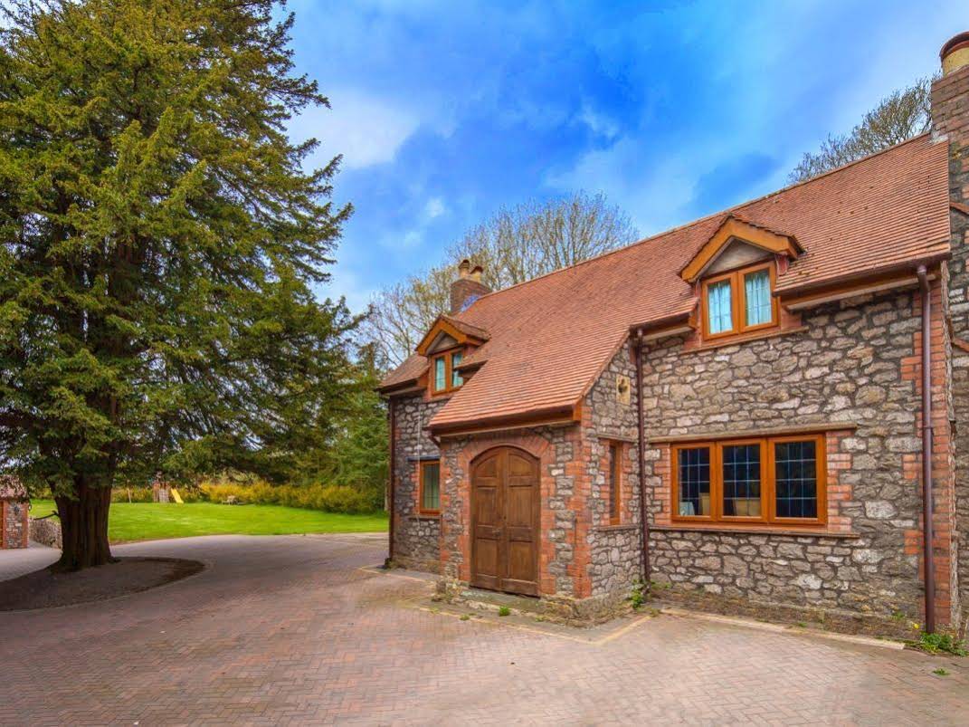 Acorns Guest House