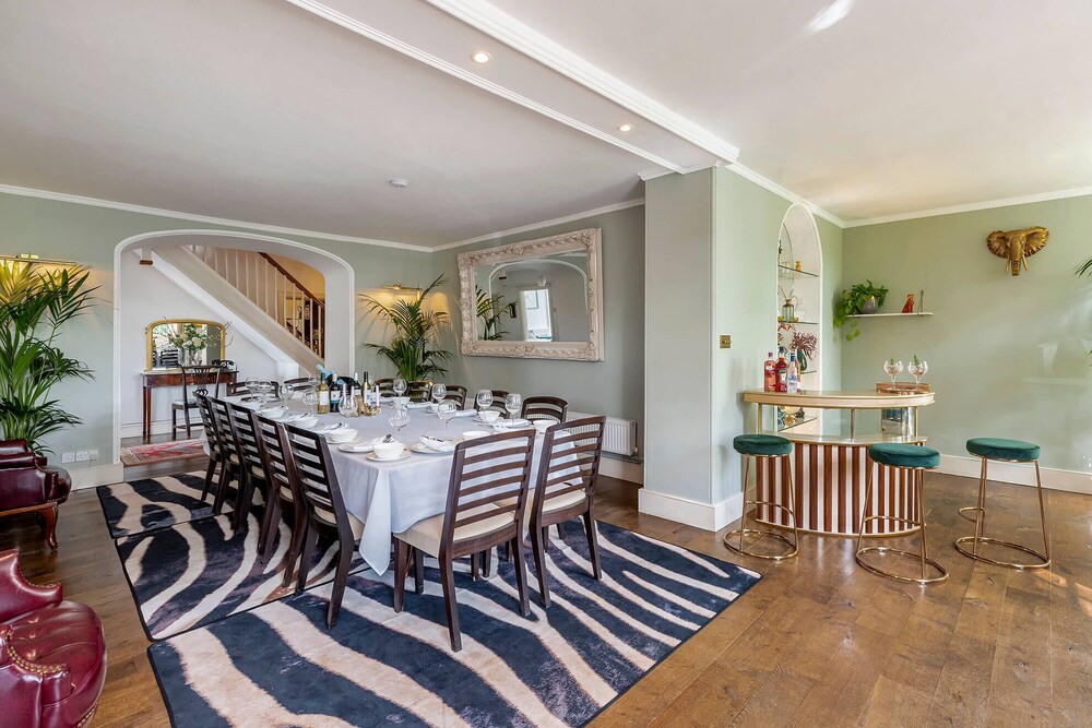 Cotswold Manor House