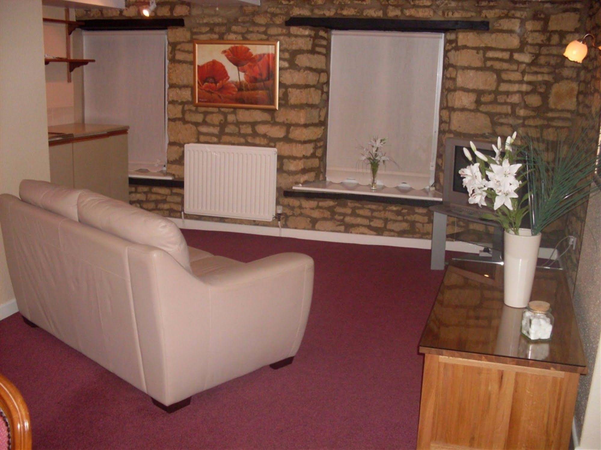 Broadlands Guest House