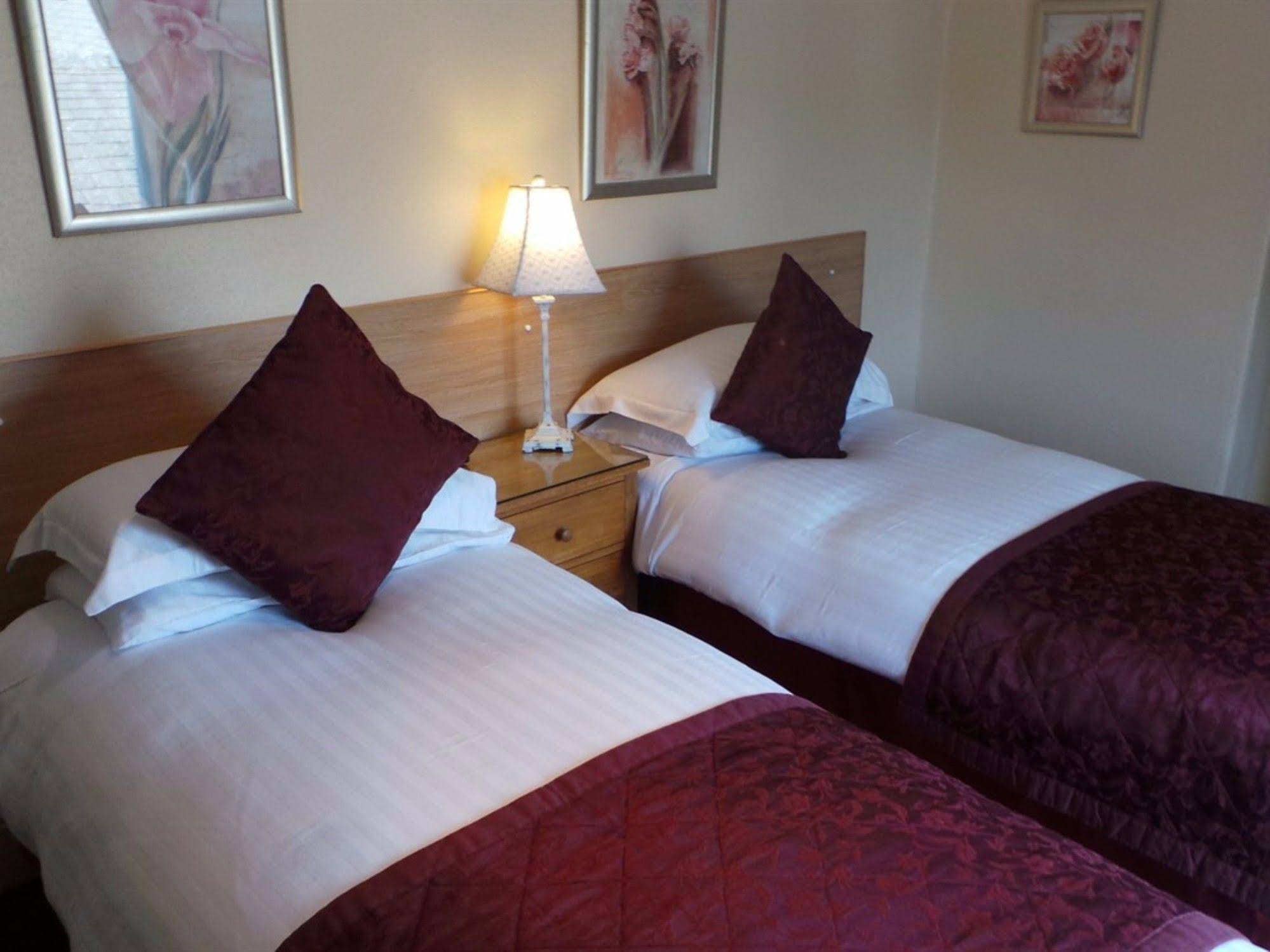 Broadlands Guest House