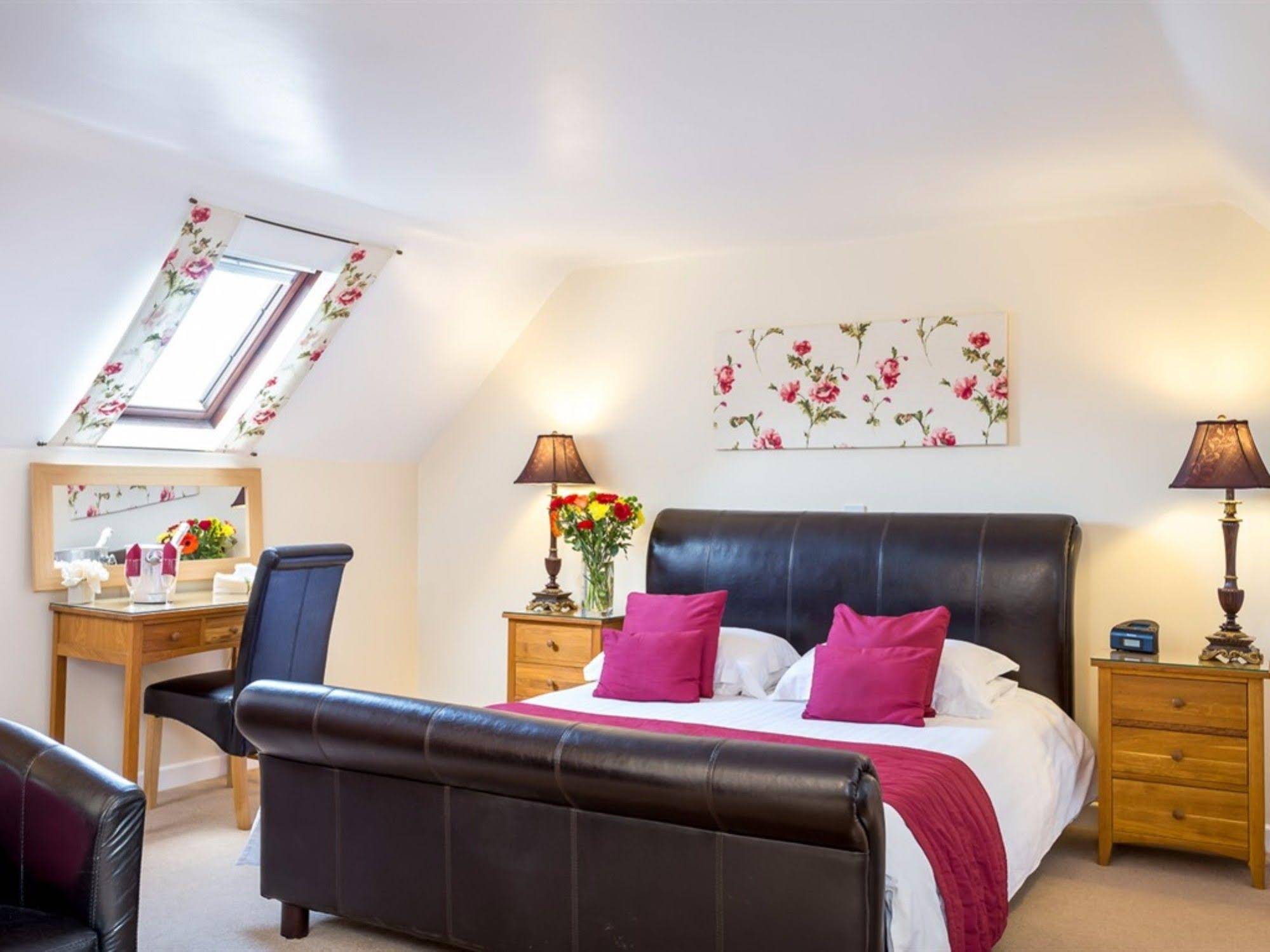 Broadlands Guest House