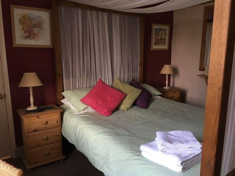 Chestnuts Bed And Breakfast