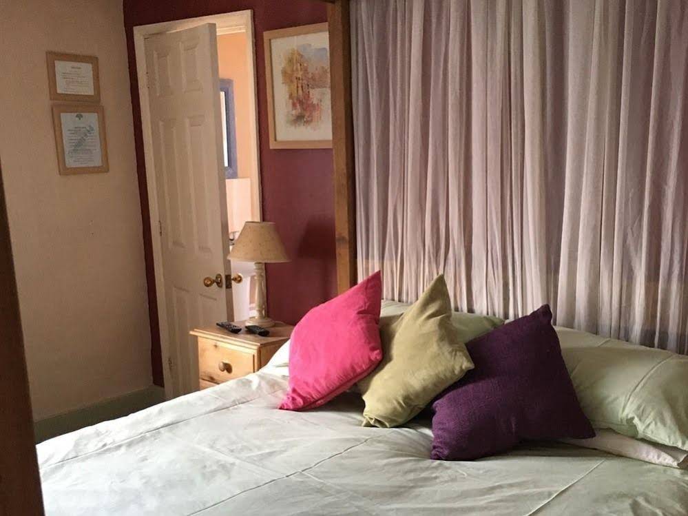 Chestnuts Bed And Breakfast