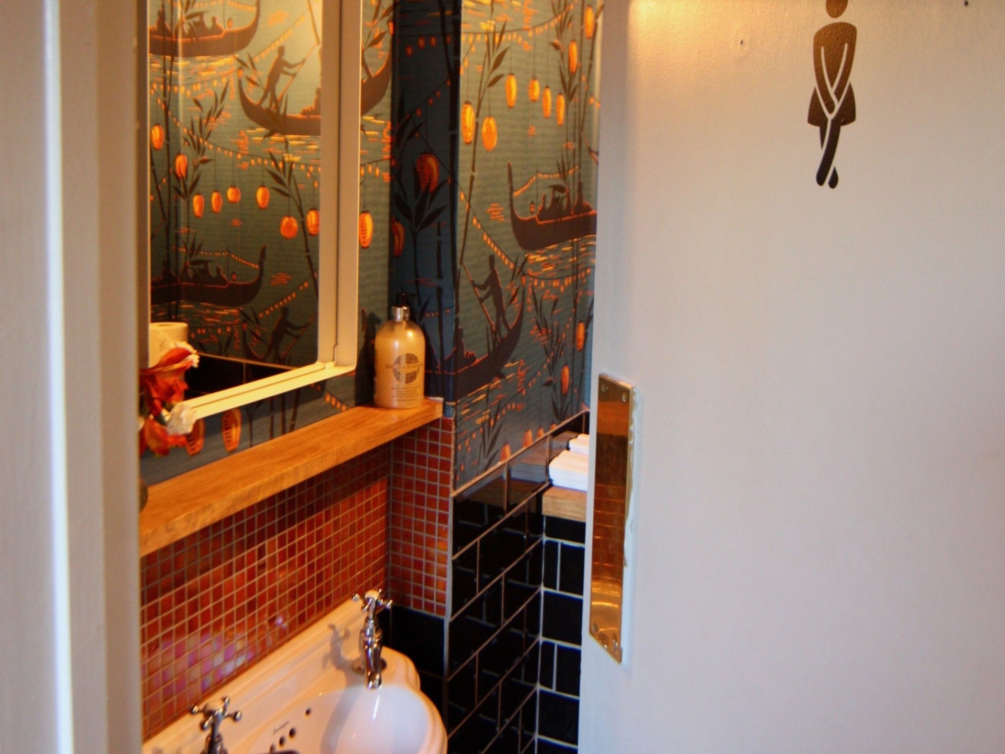 The Mousetrap Inn