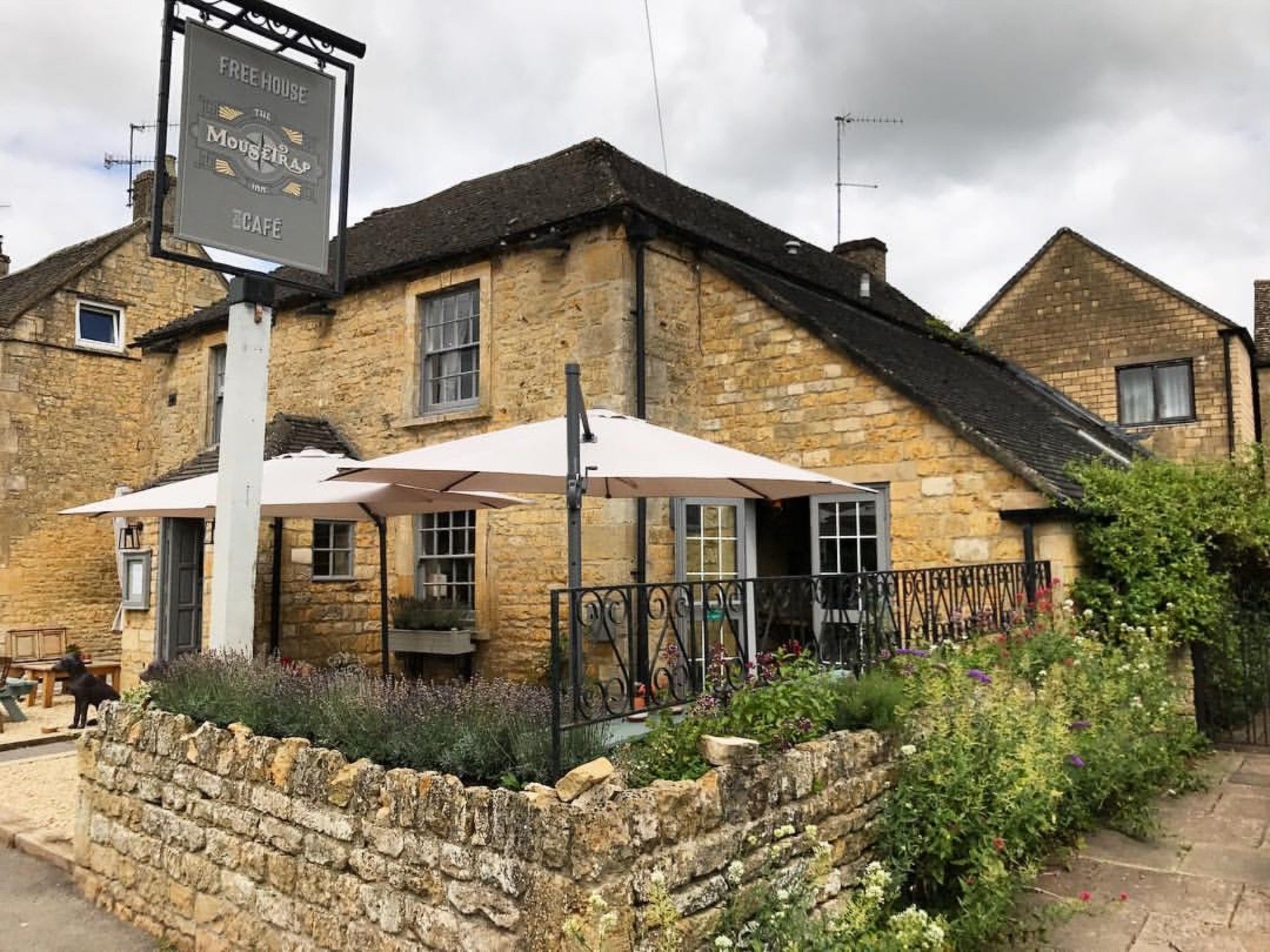 The Mousetrap Inn
