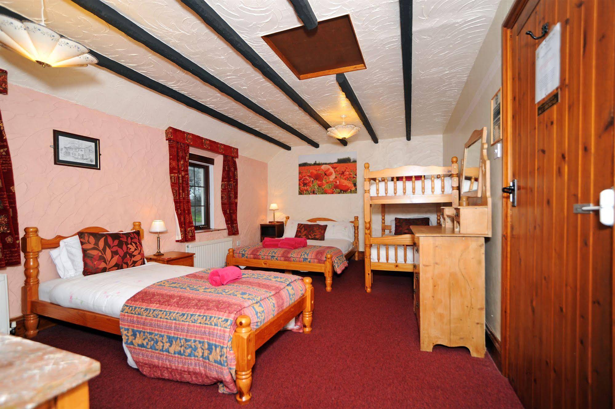 The West Country Inn