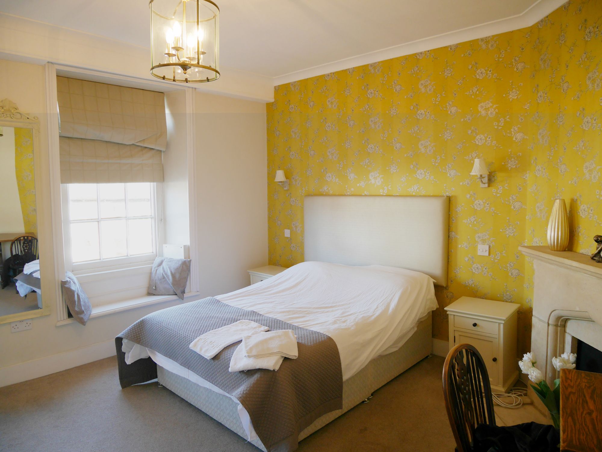 The Saracens Head Hotel