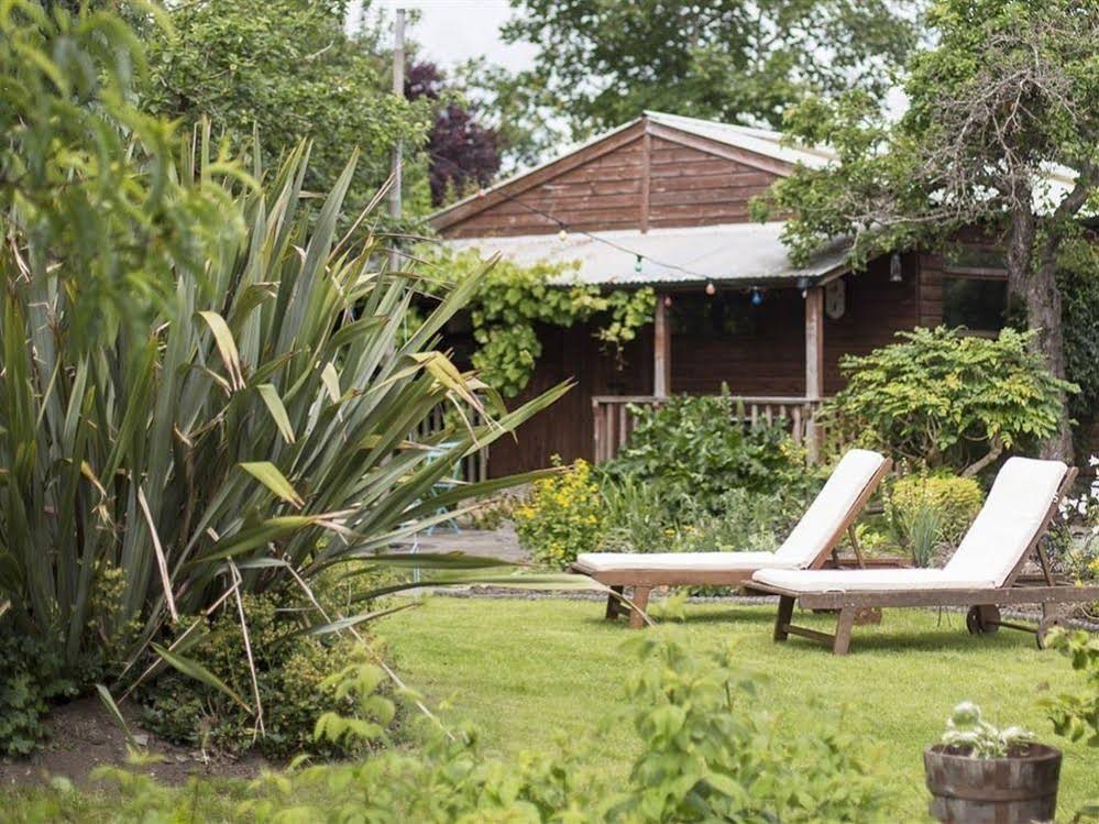 Withy Cottages