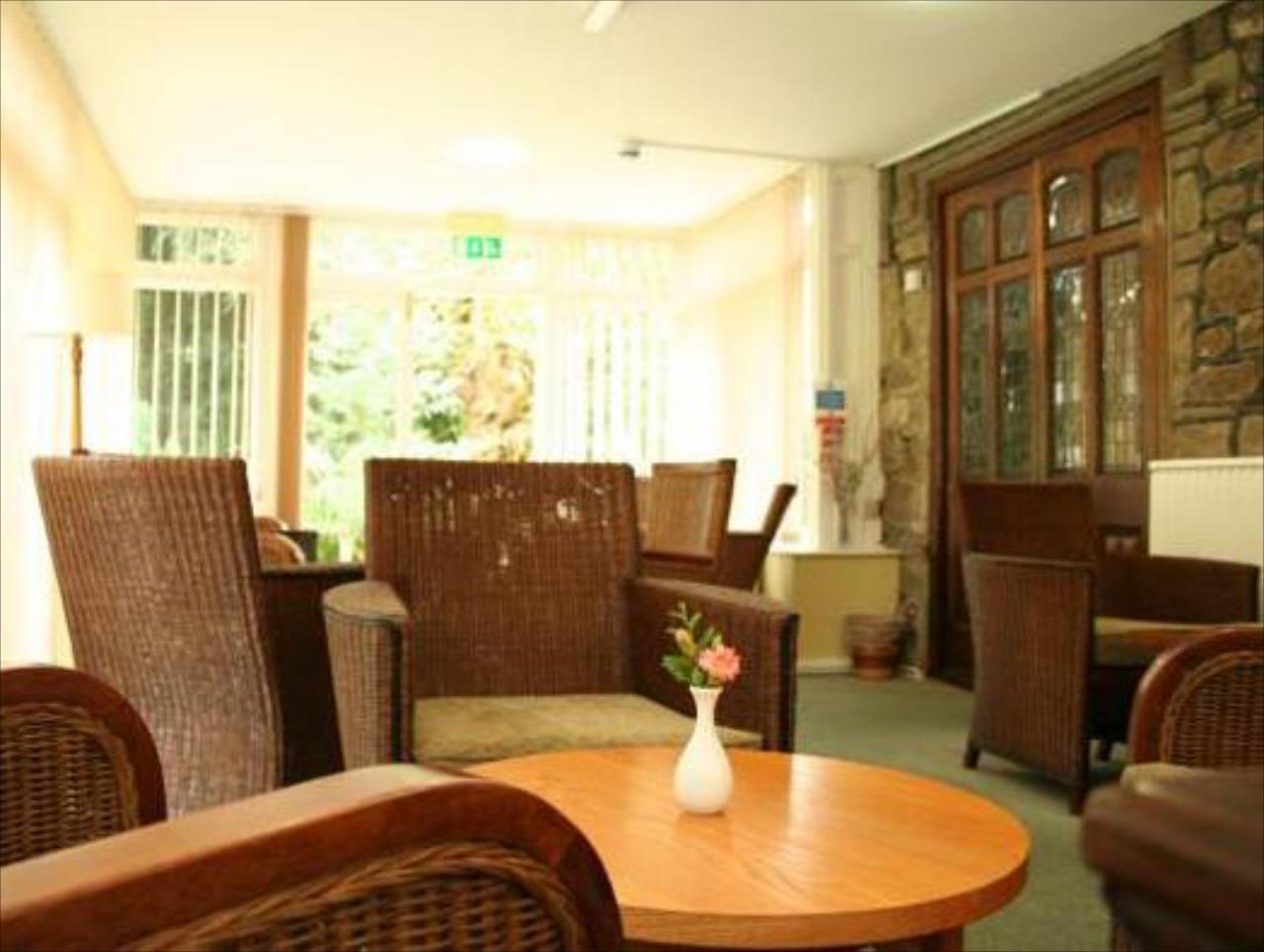 Dean Valley Manor