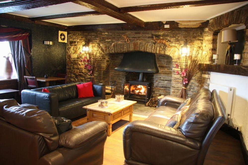 White Lion Hotel