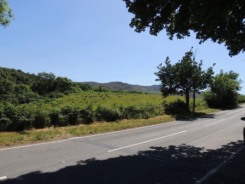 Bryn Dinas Camping Pods