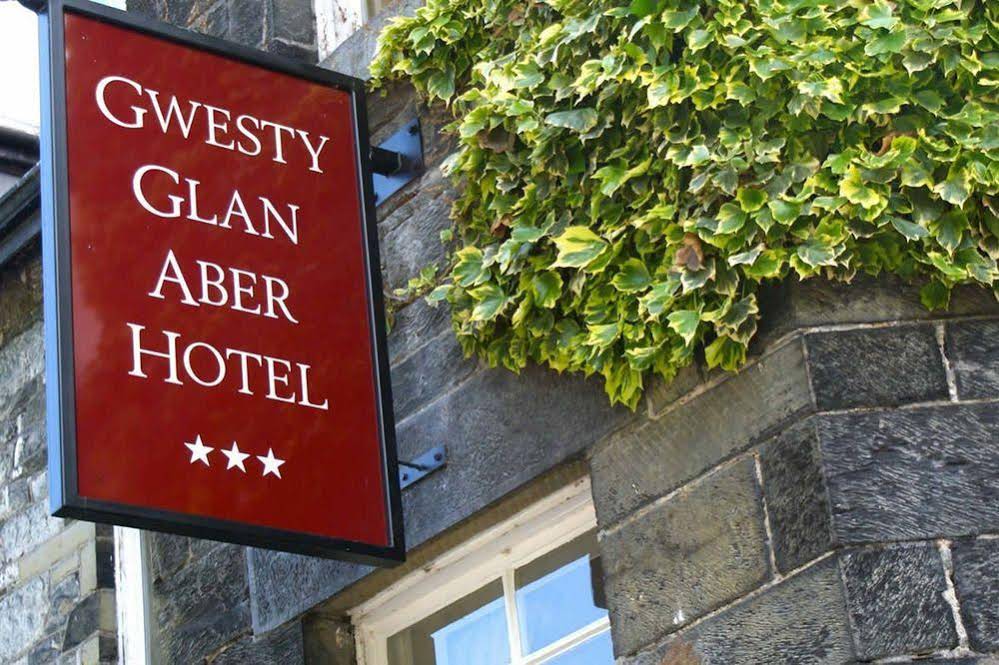 Glan Aber Hotel Bunk House