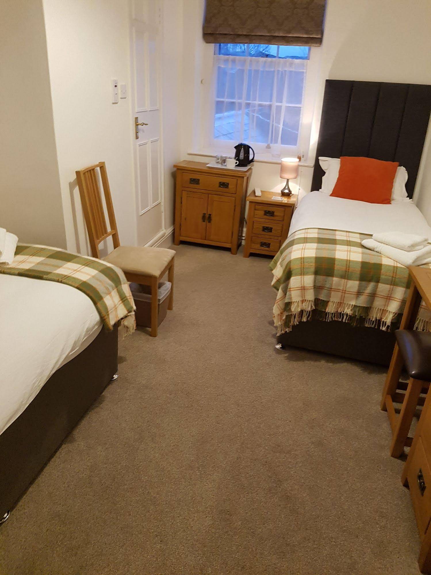 Ty Helyg Guest House