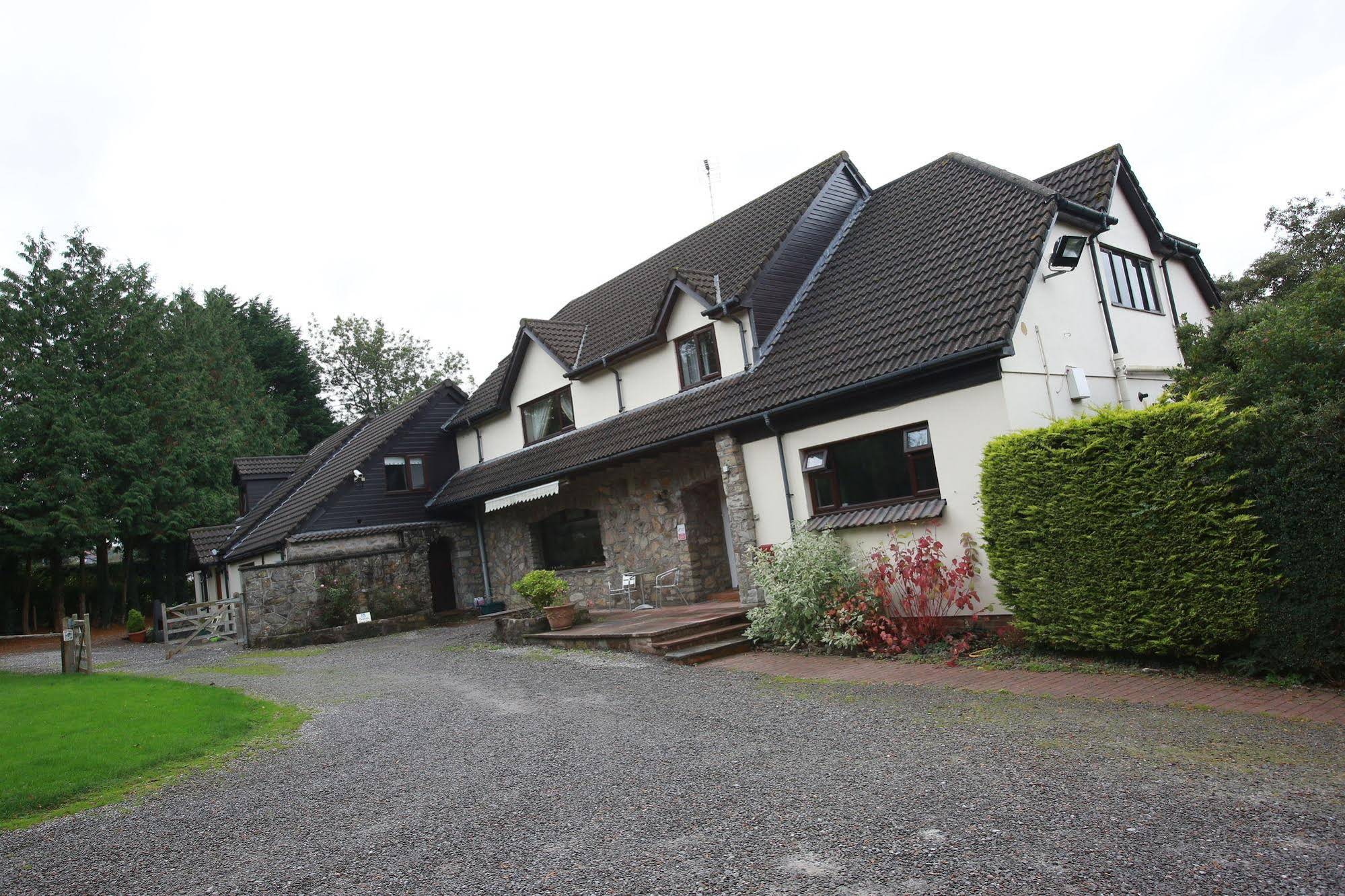 Ewenny Farm Guesthouse