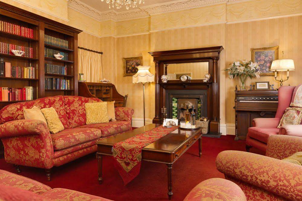 Lincoln House Private Hotel