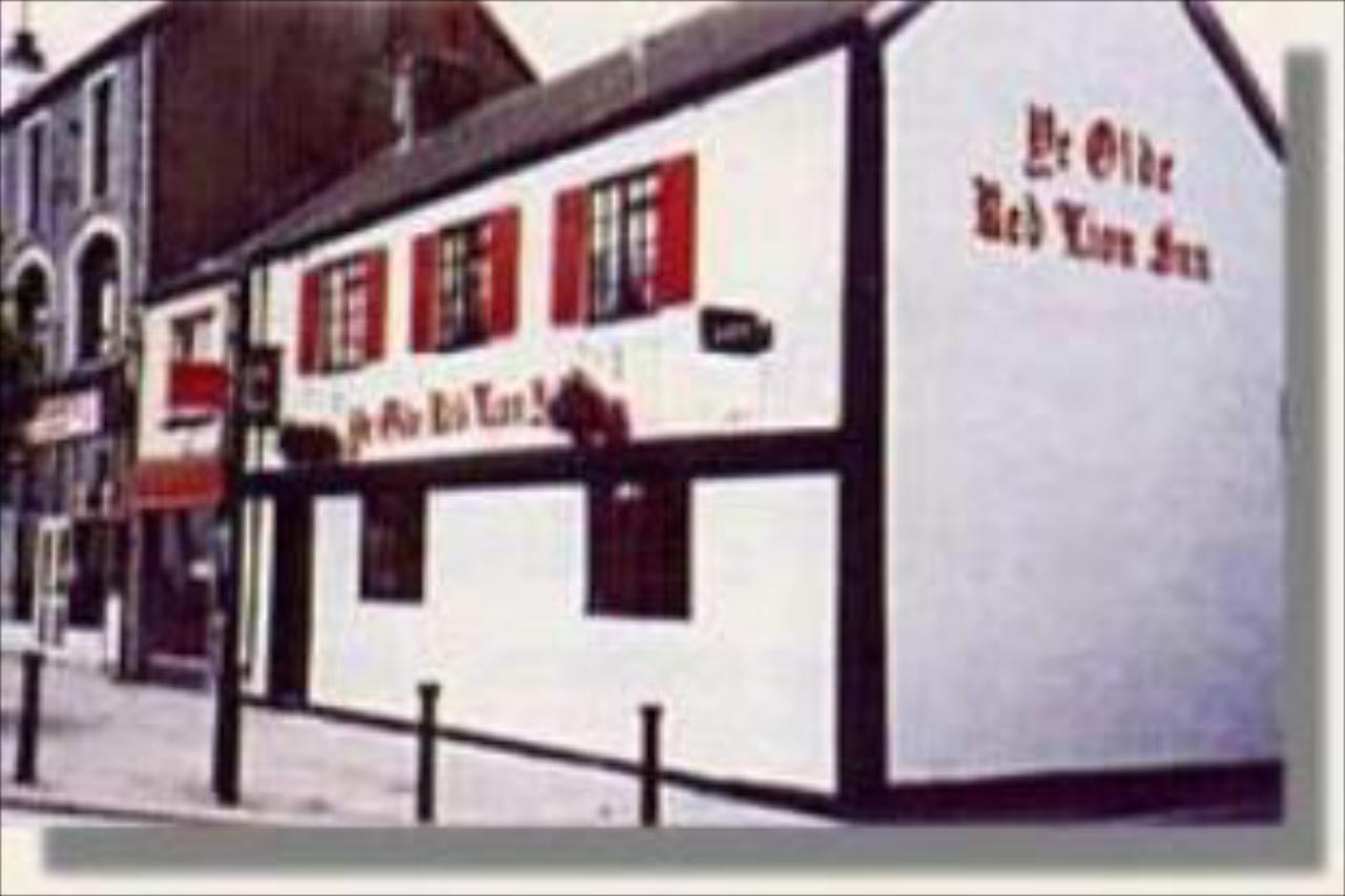 Ye Olde Red Lion Hotel