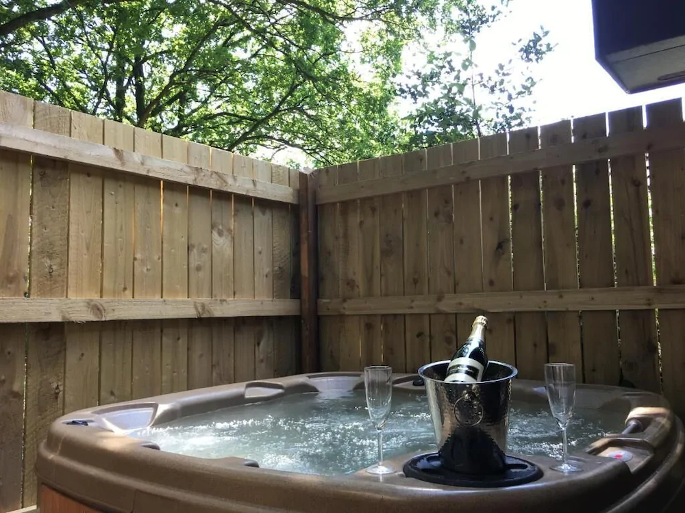 Shrew Lodge Hot Tub