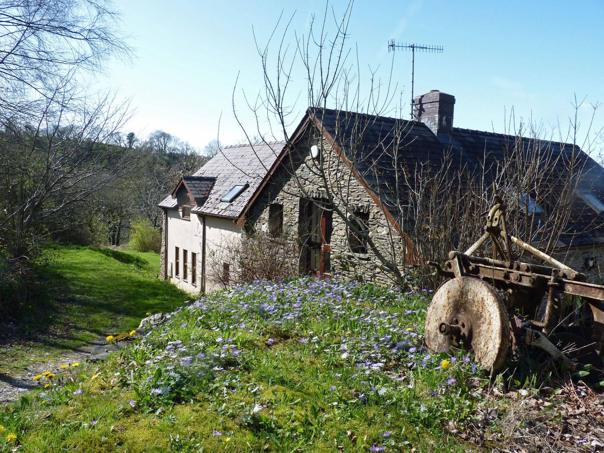 Ceridwen House