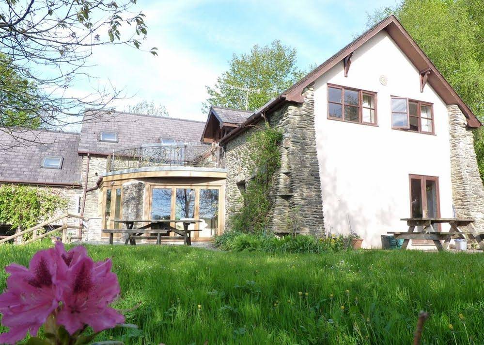 Ceridwen House