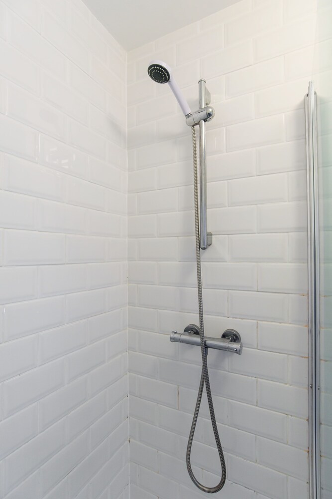 Cosy Dragon @Sherlock Holmes