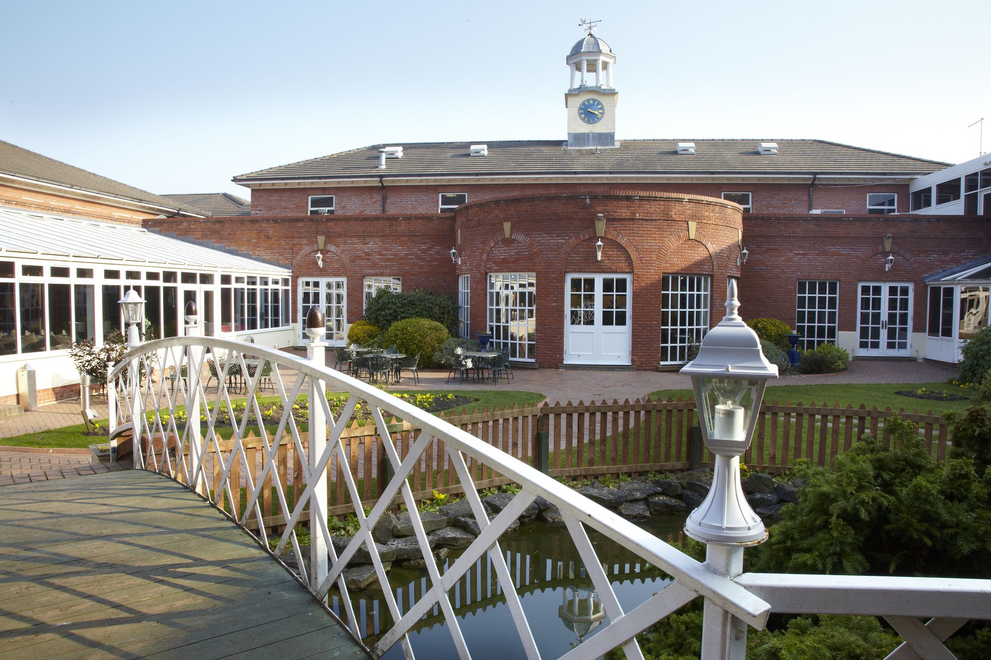 Village Hotel Chester St David's