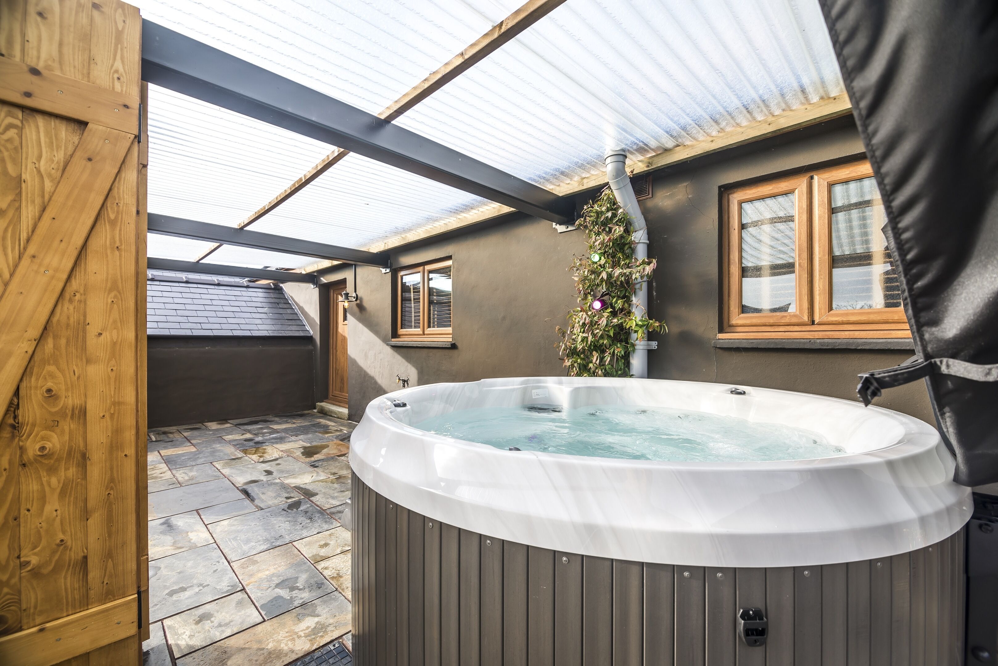 Lavender Luxurious Barn Conversion Blossom Farm