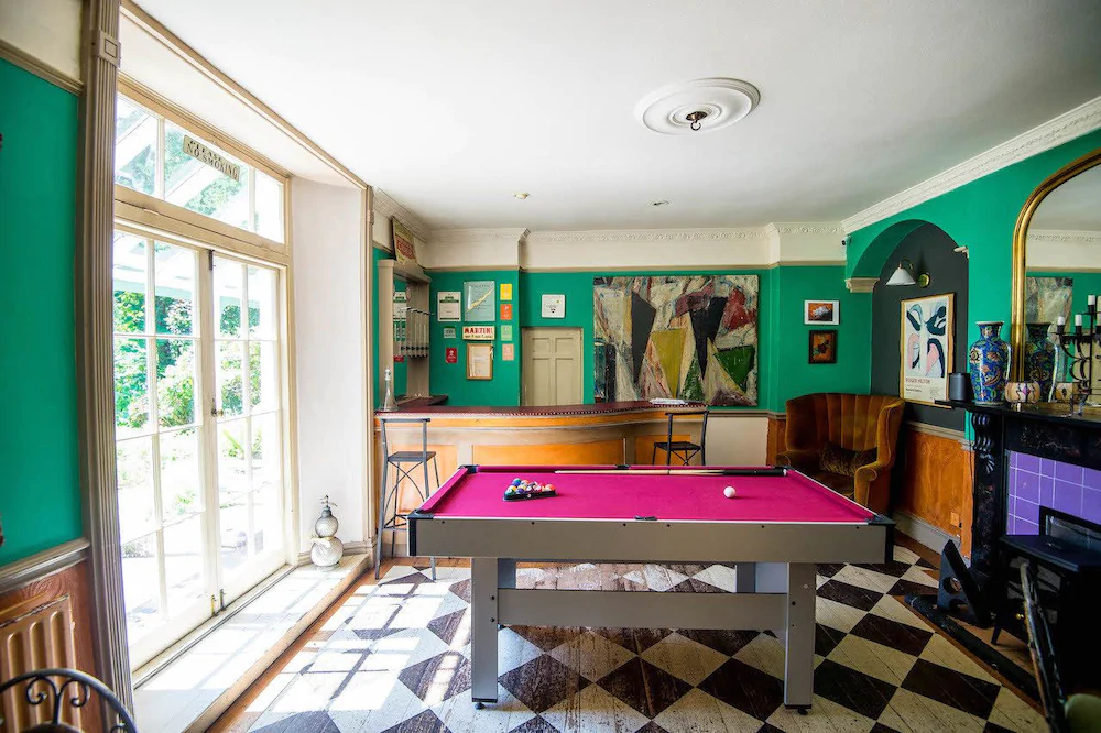 The Cors Country House