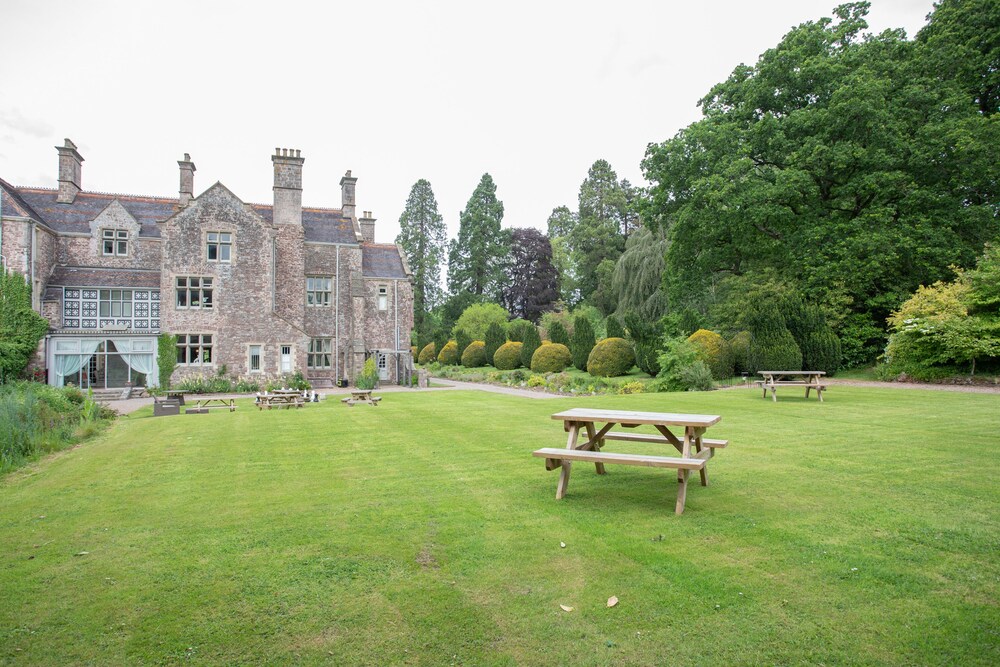 Country Estate Shepherd's Hut