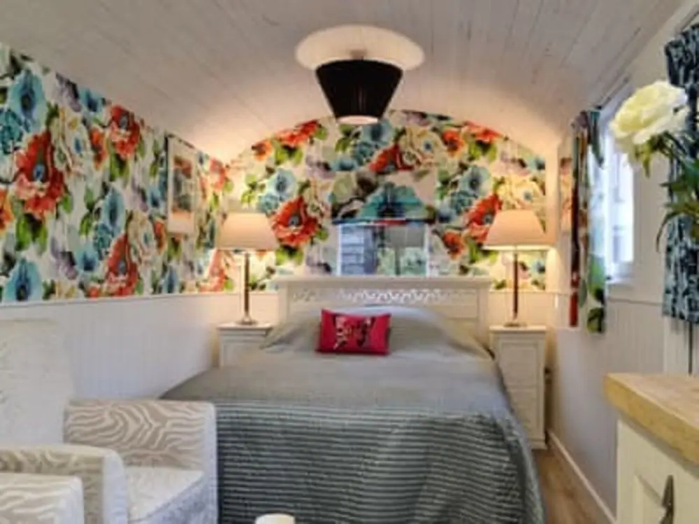 Country Estate Shepherd's Hut