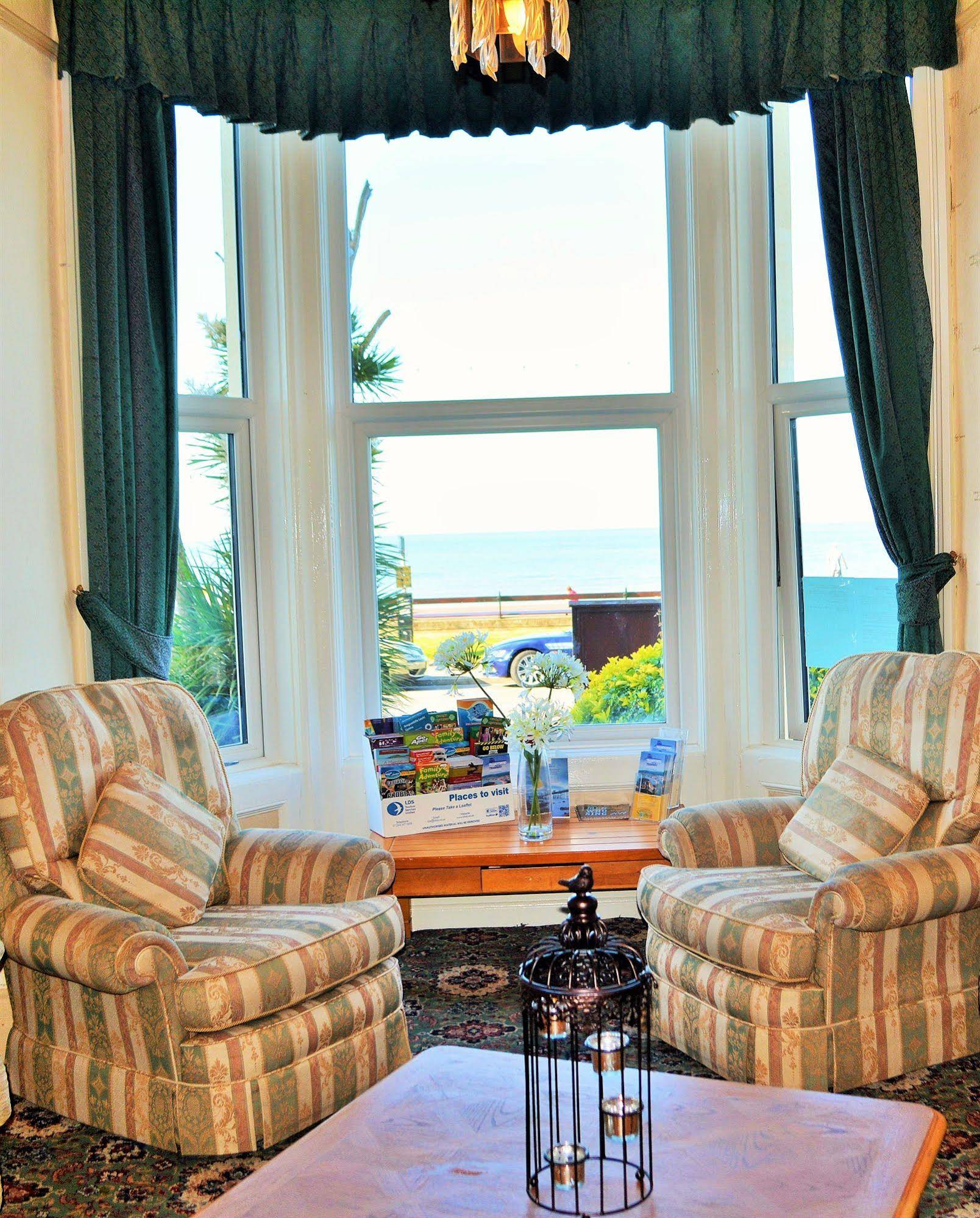 Four Saints Brig Y Don Hotel