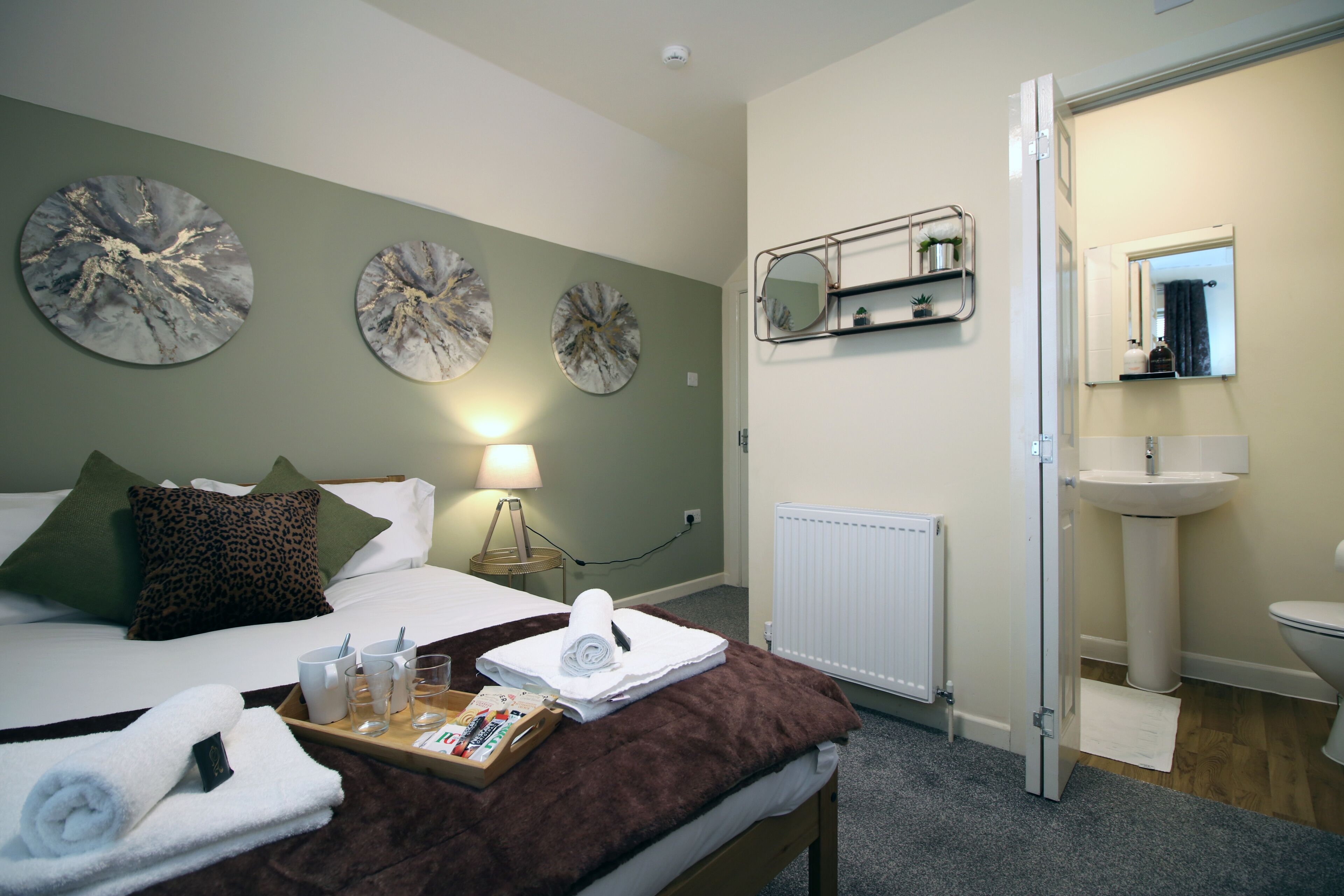 Karah Suites - Belmont House