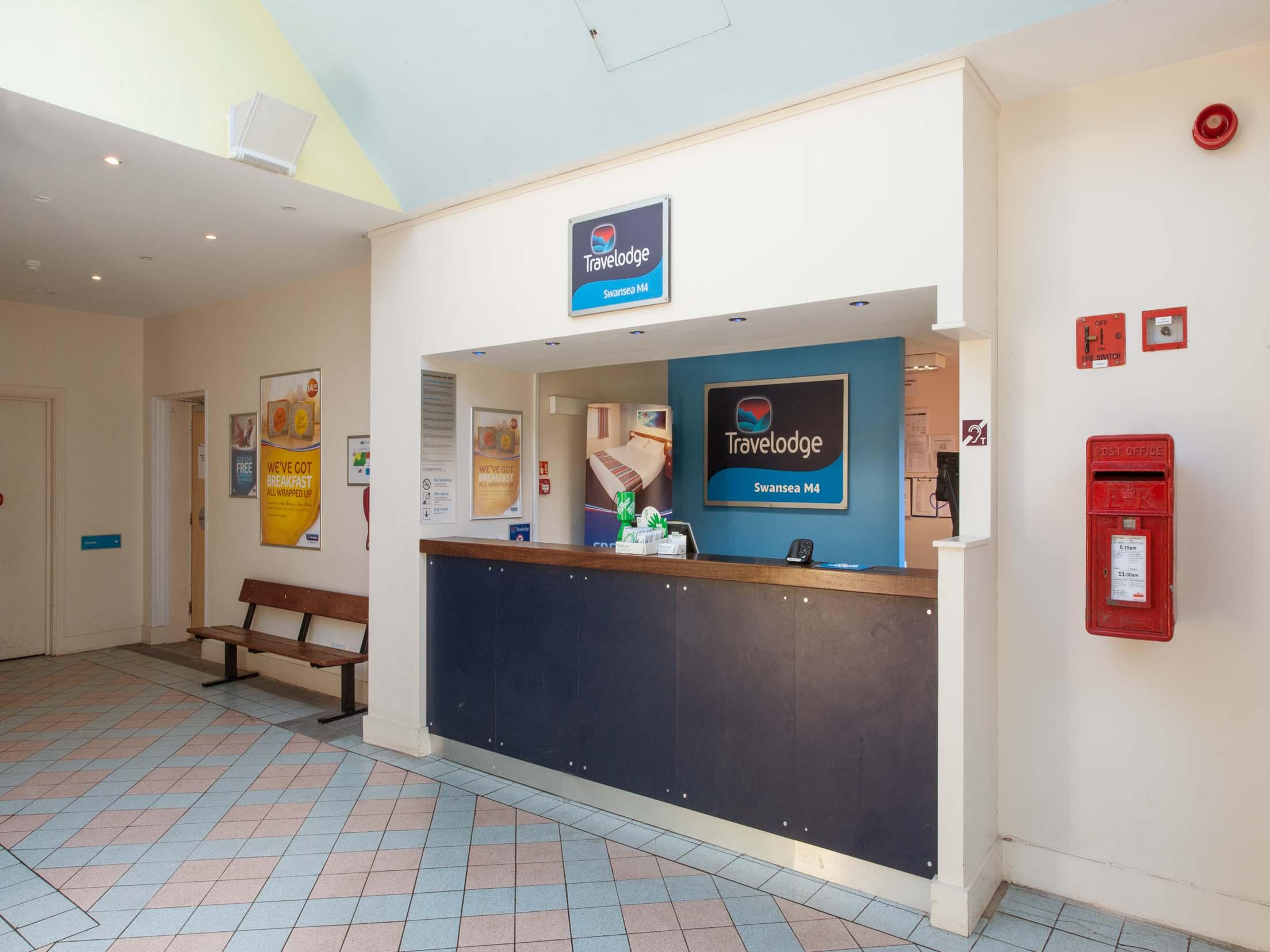 Travelodge Swansea M4