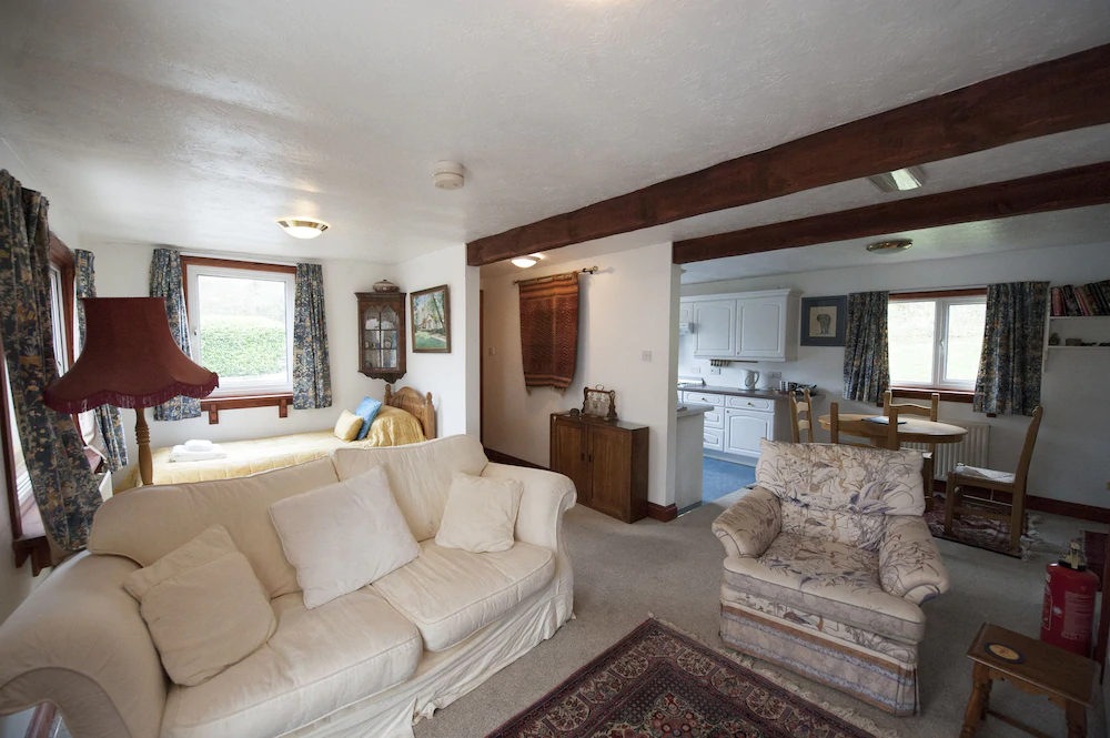 Cwmwennol Country House