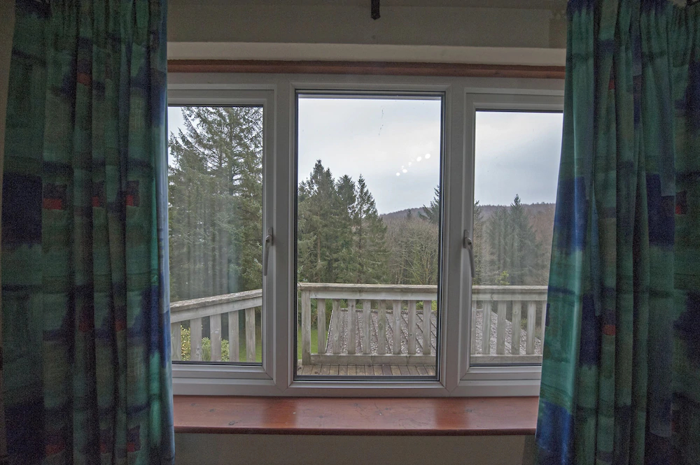 Cwmwennol Country House