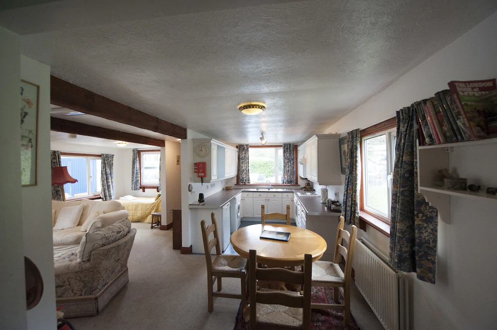 Cwmwennol Country House