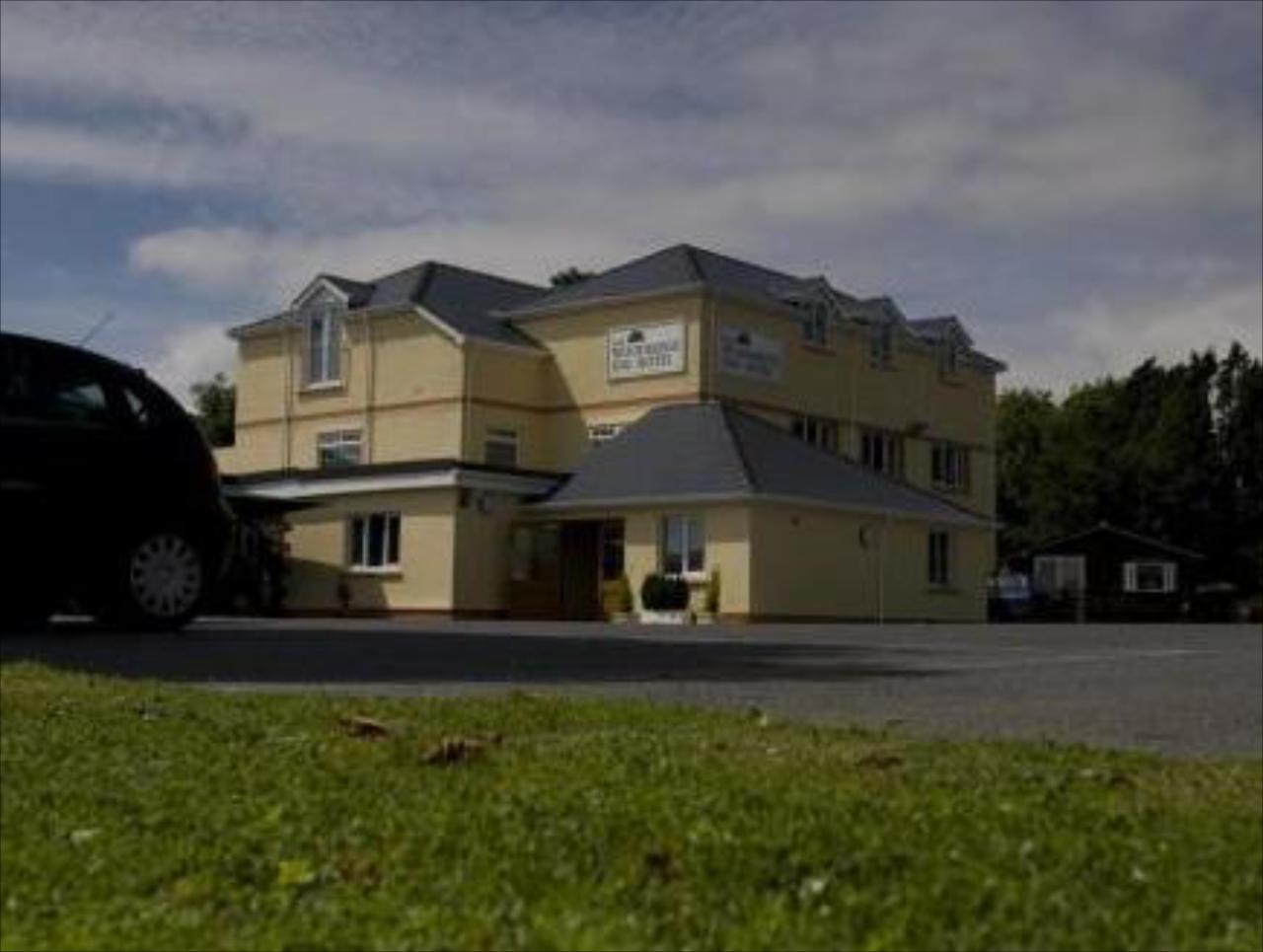 Woodridge Inn Hotel