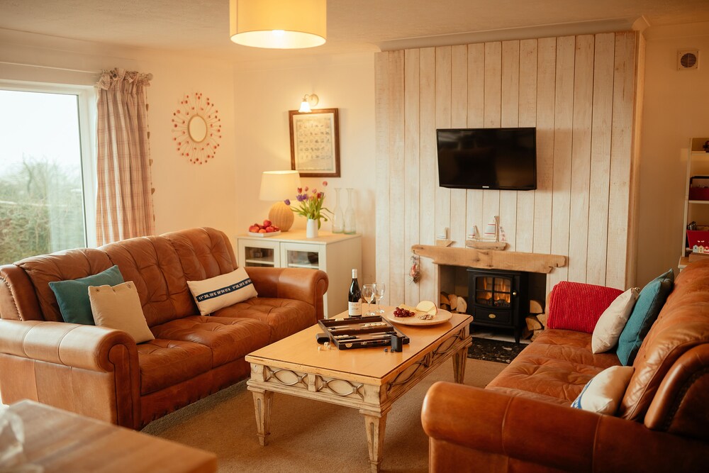 Luxury Cottage Eco Tub Logfire