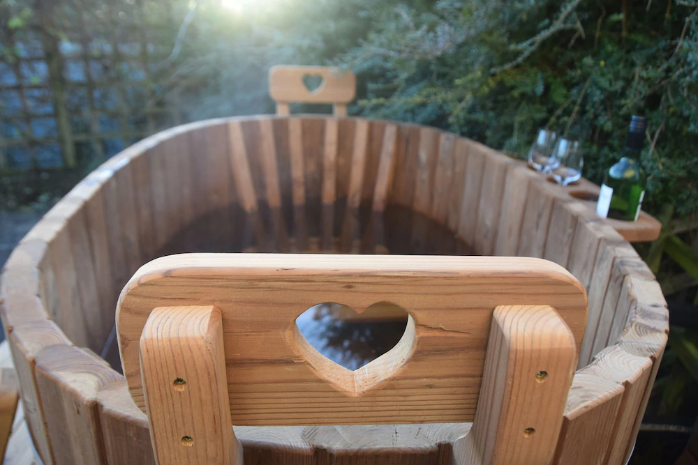 Luxury Cottage Eco Tub Logfire