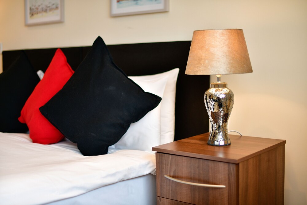 Just Stay Wales - Meridian Quay Apartments