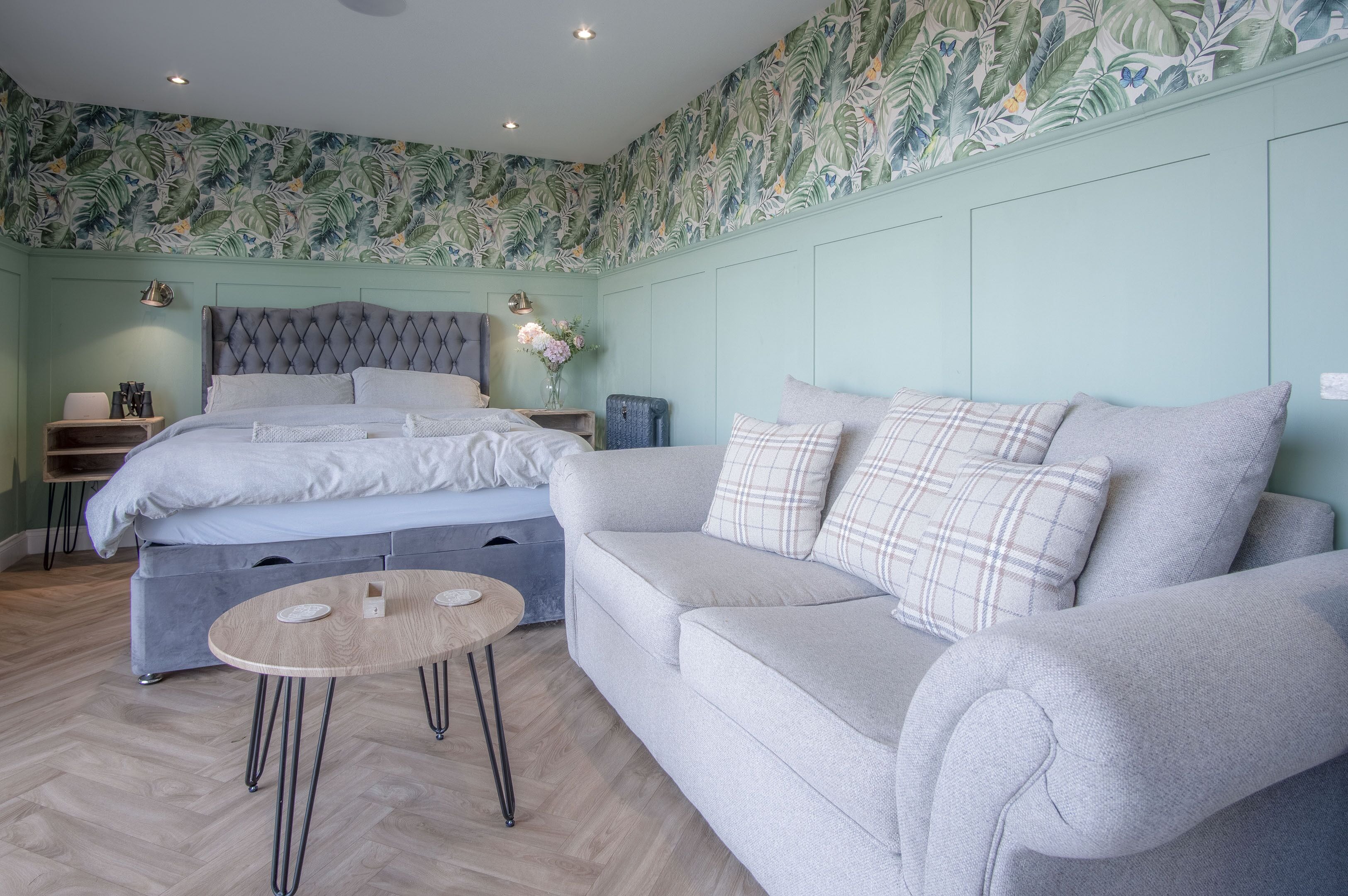 The Caswell Bay Hide out