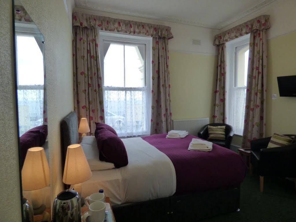 Clarence House Hotel
